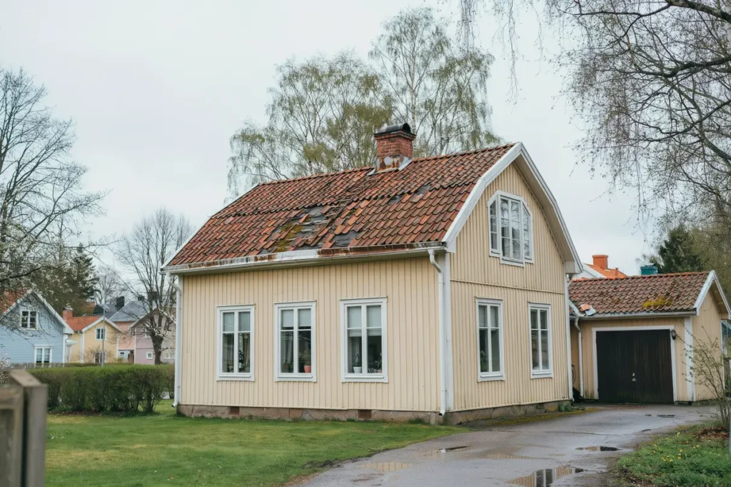 takets livsl ngd tecken p slitage och n r det r dags att renovera